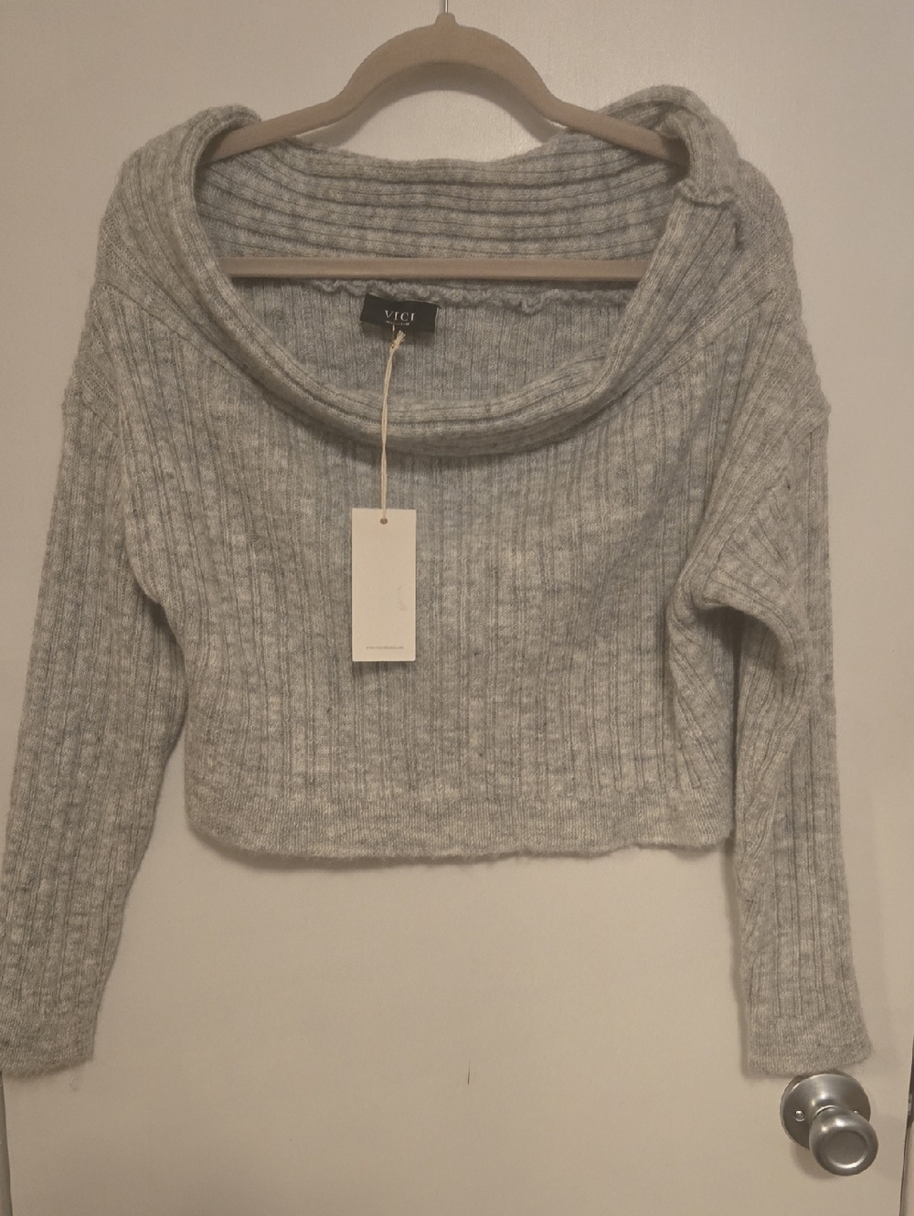 NWT Vici Wool Crop Sweater